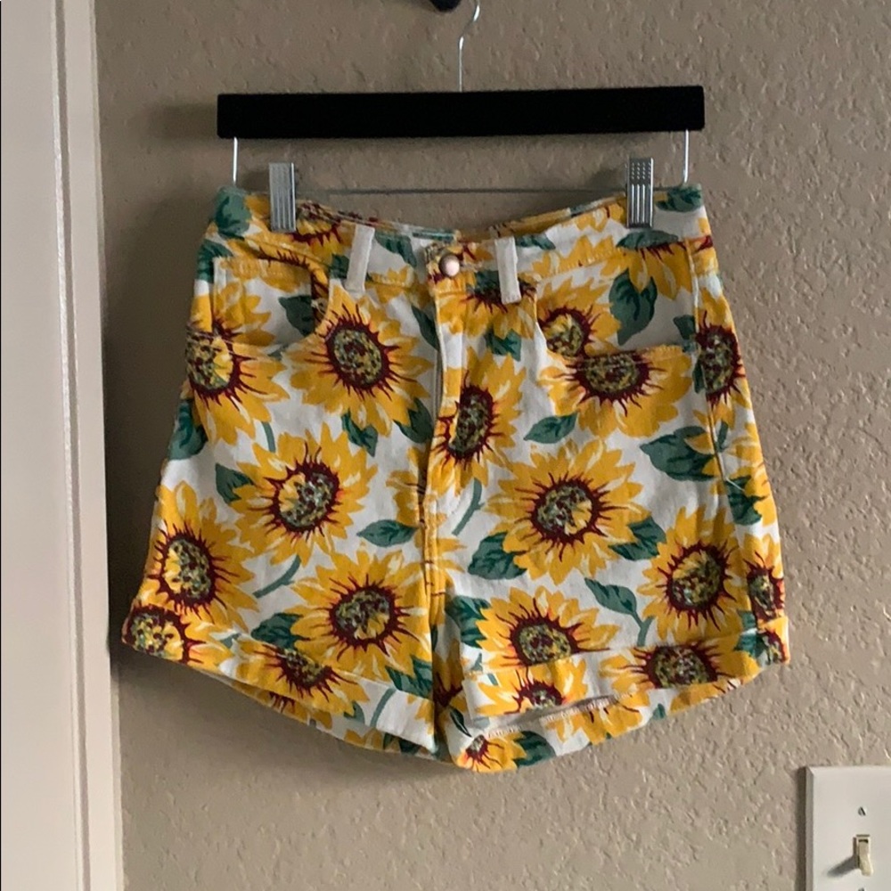 American Apparel Sunflower HW Shorts